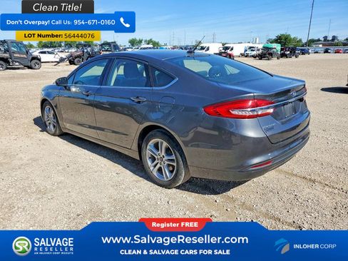 Used 2018 Ford Fusion SE FWD image 3