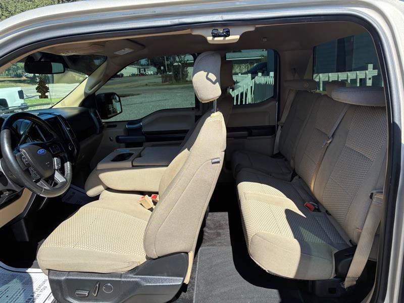 Used 2018 Ford F150 XLT w/ Equipment Group 302A Luxury AWD/4WD image 14