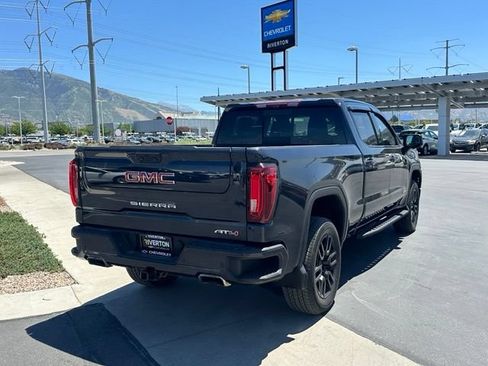 Used 2022 GMC Sierra 1500 AT4 w/ AT4 Premium Package AWD/4WD image 6