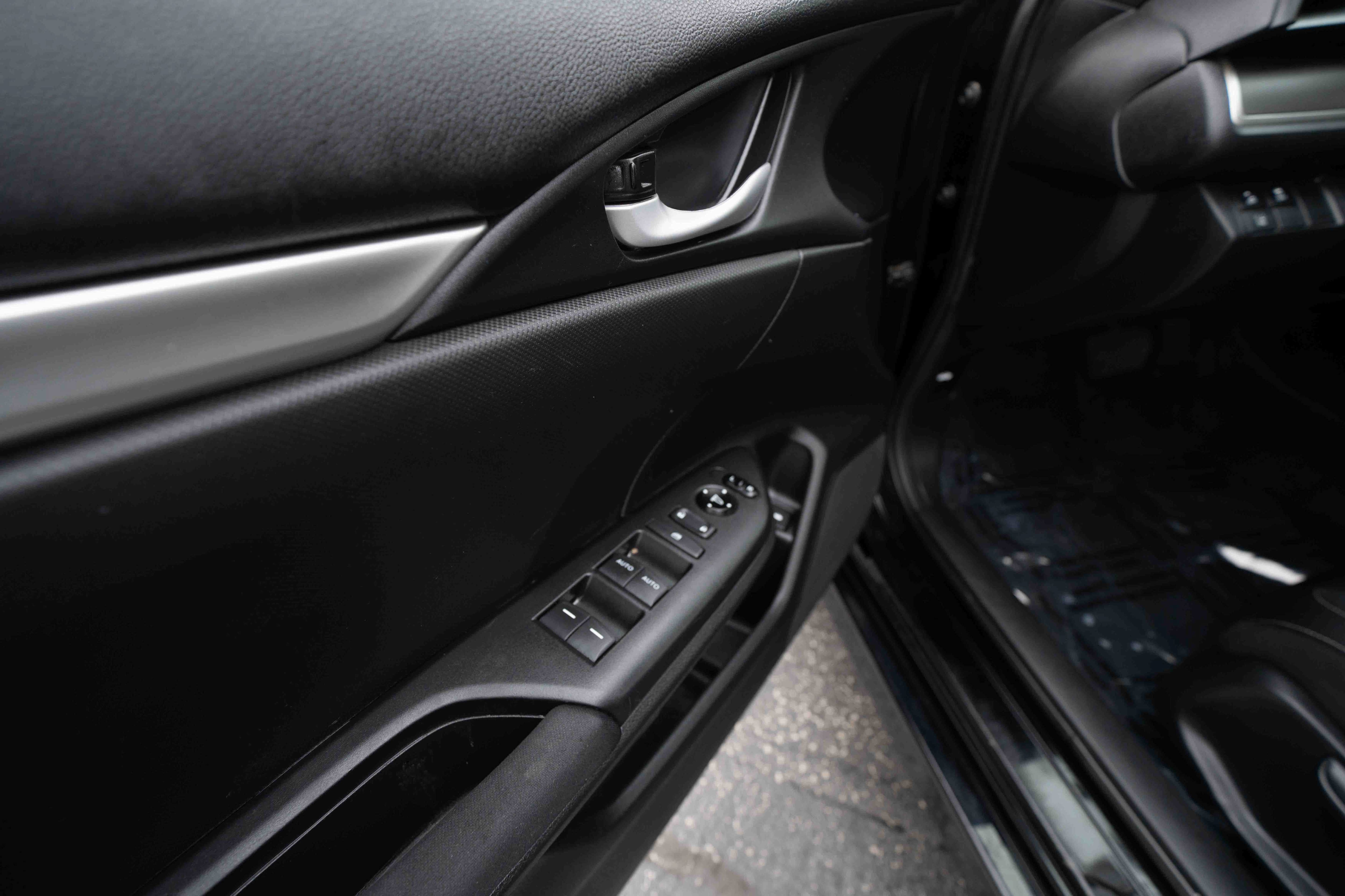 Used 2021 Honda Civic LX image 7