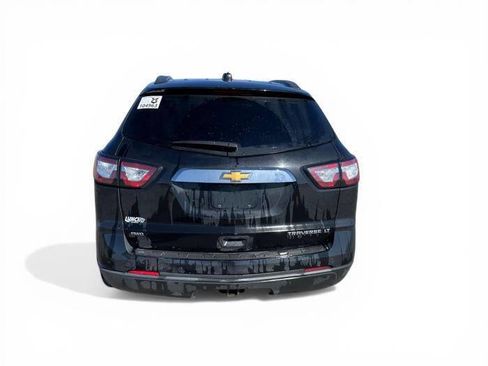 Used 2016 Chevrolet Traverse LT w/ Style and Technology Package image 4