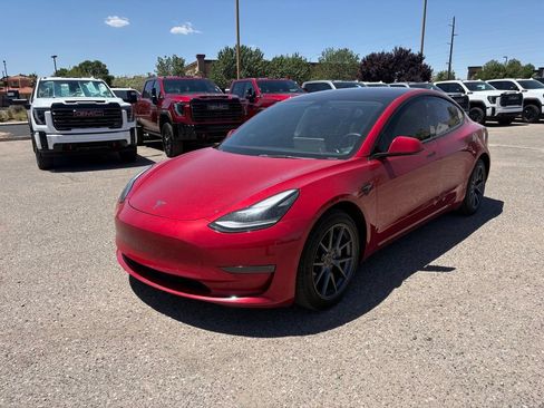 Used 2022 Tesla Model 3 RWD image 1