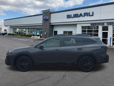 Certified 2025 Subaru Outback Onyx Edition XT AWD/4WD image 5