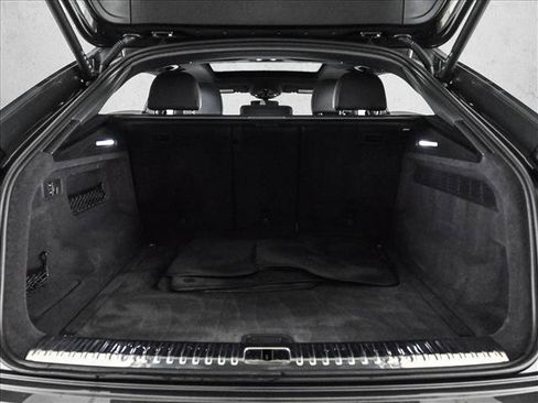 Certified 2025 Audi Q8 Prestige w/ Prestige Package AWD/4WD image 6