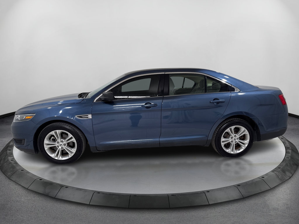 Used 2018 Ford Taurus SE FWD image 9