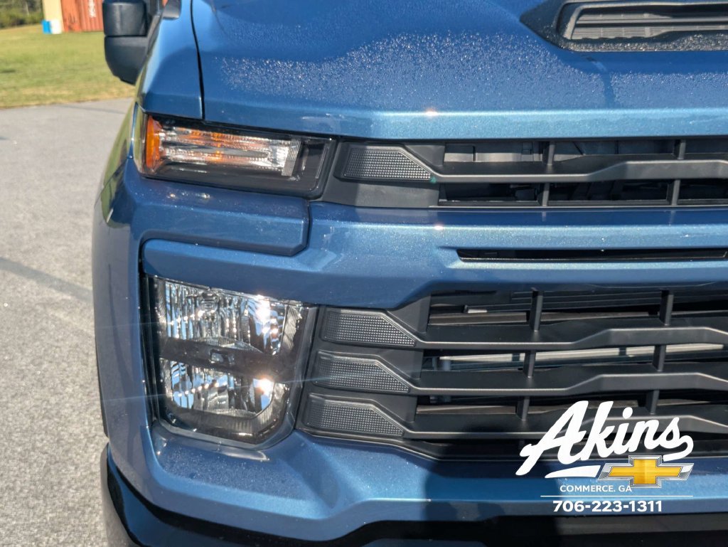 New 2026 Chevrolet Silverado 2500 Custom w/ Custom Value Package AWD/4WD image 10