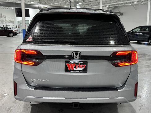 New 2026 Honda Odyssey EX-L image 21