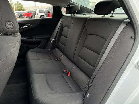 Used 2023 Chevrolet Malibu LS FWD image 29
