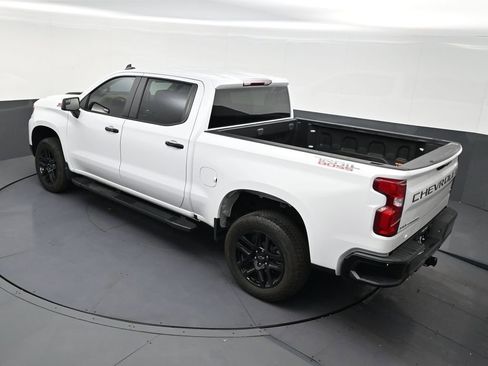 Used 2025 Chevrolet Silverado 1500 LT Trail Boss AWD/4WD image 15