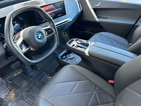 Used 2023 BMW iX xDrive50 image 8