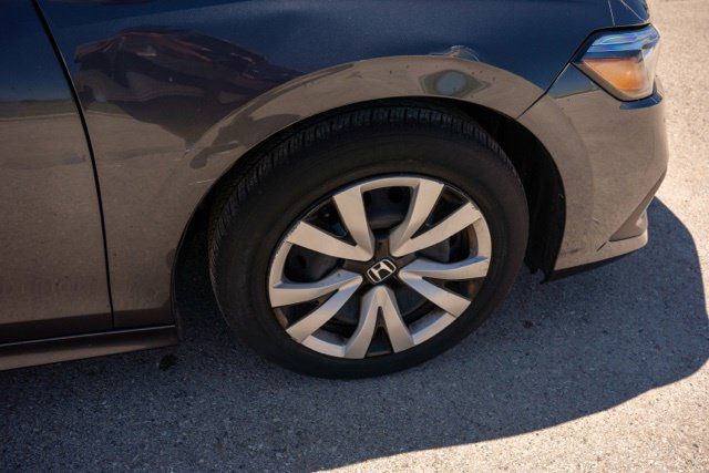 Used 2023 Honda Civic LX image 9