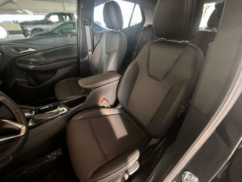 Used 2025 Buick Encore GX Preferred image 36