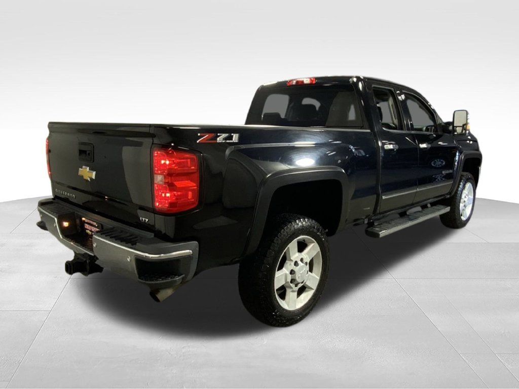 Used 2018 Chevrolet Silverado 2500 LTZ w/ Vortec Plus Package AWD/4WD image 10