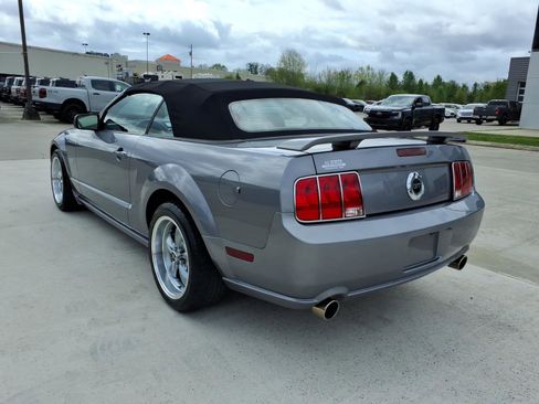 Used 2006 Ford Mustang GT Premium image 3