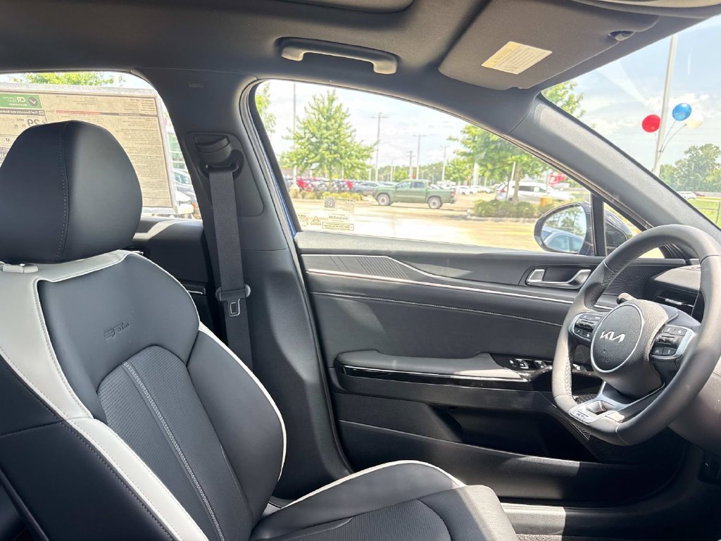 New 2026 Kia K5 GT-Line w/ GT-Line Premium Package FWD image 11