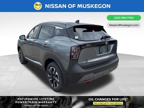 New 2026 Nissan Kicks SV w/ SV Premium Package image 5