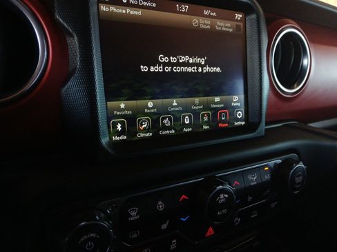 Used 2021 Jeep Gladiator Rubicon image 21