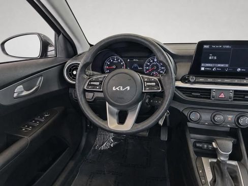 Certified 2023 Kia Forte LXS w/ LXS Technology Package FWD image 26