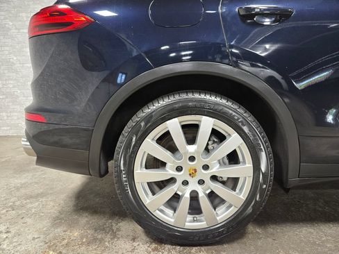 Used 2017 Porsche Cayenne S AWD/4WD image 61