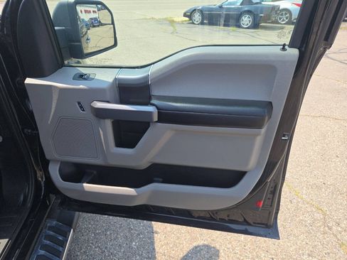 Used 2018 Ford F150 XLT w/ Equipment Group 302A Luxury AWD/4WD image 33