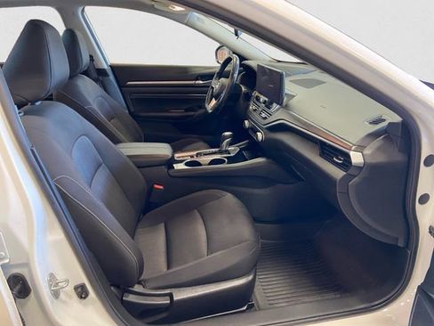 Certified 2023 Nissan Altima 2.5 SV w/ SV Premium Package image 15