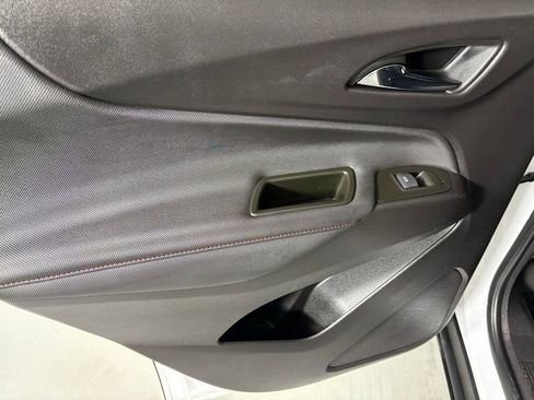 Used 2024 Chevrolet Equinox RS image 35