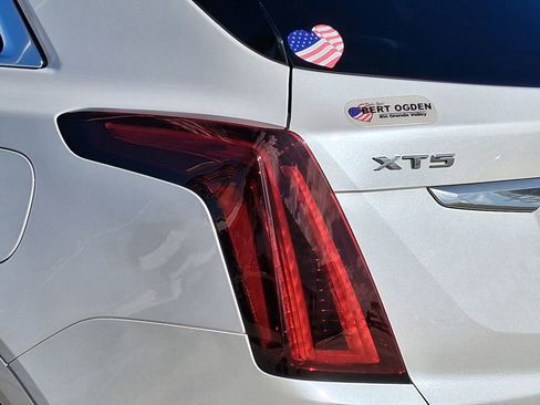 Used 2022 Cadillac XT5 Luxury FWD image 8
