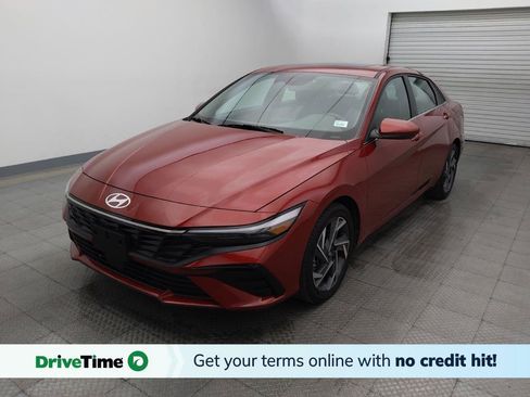 Used 2025 Hyundai Elantra SEL FWD image 1
