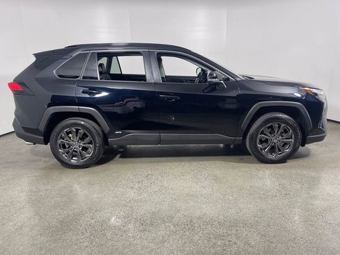 Certified 2024 Toyota RAV4 XLE Premium image 2