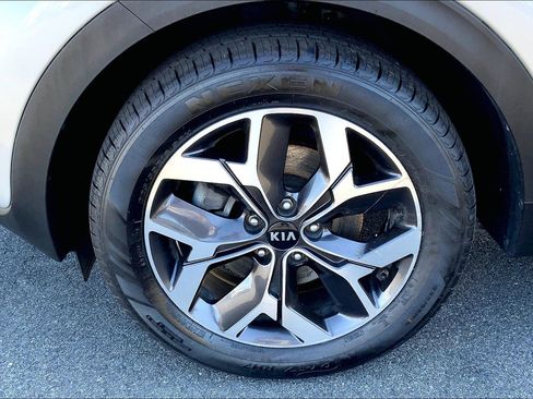 Used 2022 Kia Sportage EX image 10