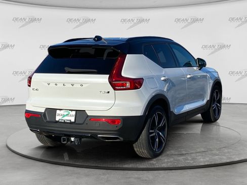 Used 2019 Volvo XC40 T5 R-Design AWD/4WD image 8