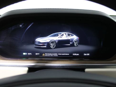 Used 2021 Tesla Model S Plaid image 14