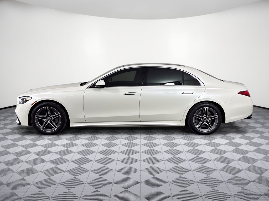 Used 2022 Mercedes-Benz S 580 4MATIC Sedan image 2