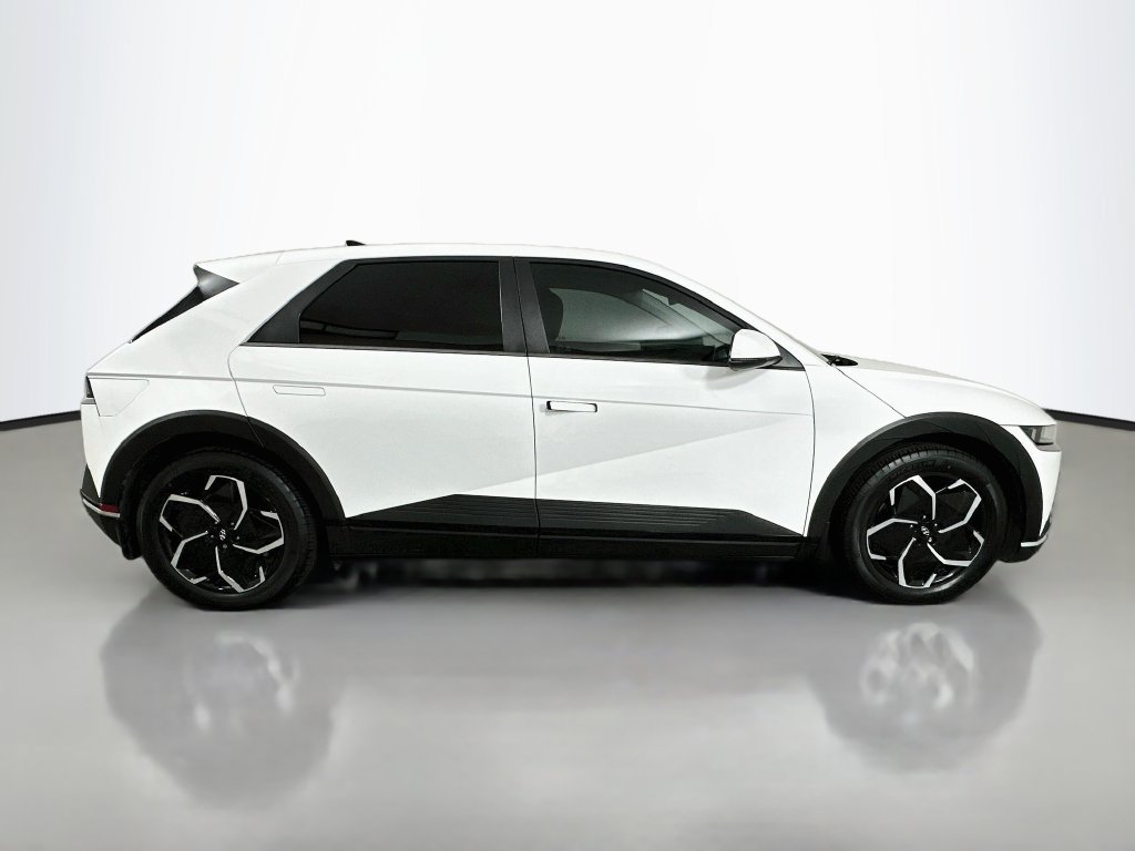 Certified 2024 Hyundai Ioniq 5 SE RWD image 4