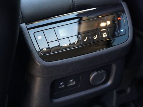 Certified 2024 INFINITI QX60 Luxe w/ Performance Audio Package image 25