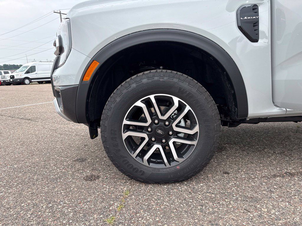 New 2026 Ford Ranger Lariat w/ FX4 Off-Road Package AWD/4WD image 41