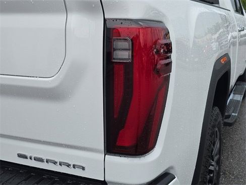 New 2025 GMC Sierra 2500 Denali w/ Denali Reserve Package image 10