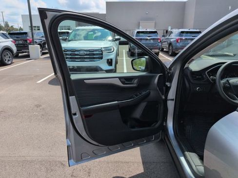 Certified 2022 Ford Escape SE AWD/4WD image 25