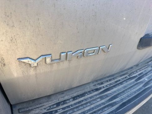 Used 2008 GMC Yukon 4WD Hybrid image 10