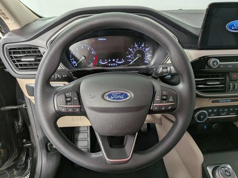 Used 2020 Ford Escape SE FWD image 17