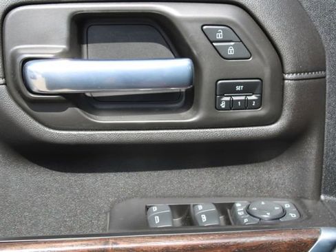 Used 2021 GMC Sierra 3500 Denali w/ Denali Ultimate Package AWD/4WD image 22