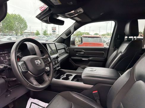Used 2024 RAM 1500 Laramie image 15