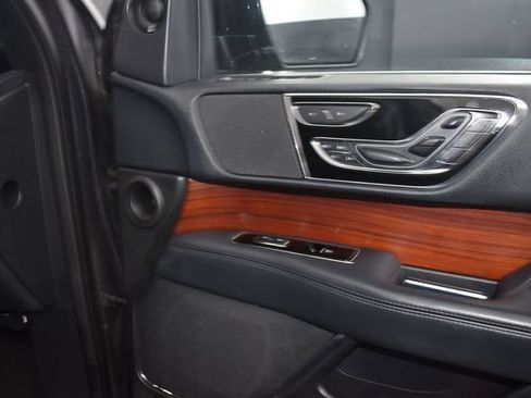 Used 2023 Lincoln Navigator Reserve AWD/4WD image 29