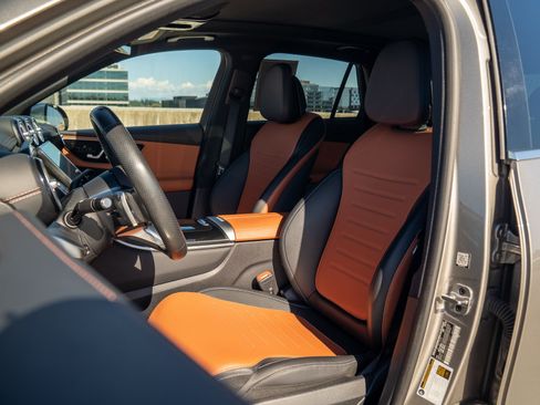 Certified 2023 Mercedes-Benz GLC 300 4MATIC image 23