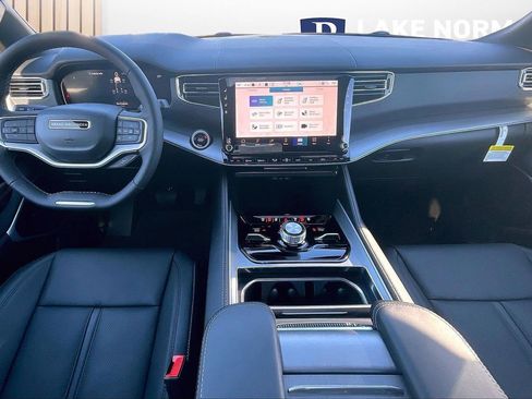 New 2026 Jeep Grand Wagoneer Limited AWD/4WD image 11