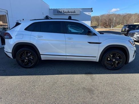 New 2026 Volkswagen Atlas Cross Sport SEL R-Line image 4