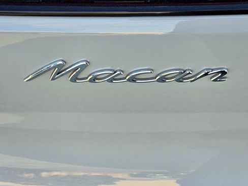 Used 2023 Porsche Macan image 26