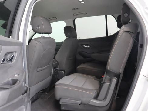 Used 2018 Chevrolet Traverse LT FWD image 15