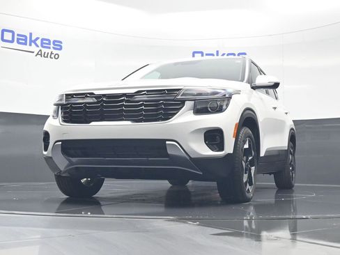 New 2026 Kia Seltos EX AWD/4WD image 41