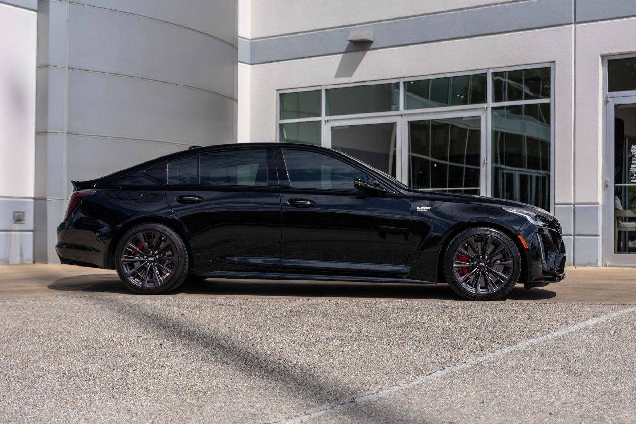 Used 2024 Cadillac CT5 V Blackwing w/ Parking Package RWD image 9